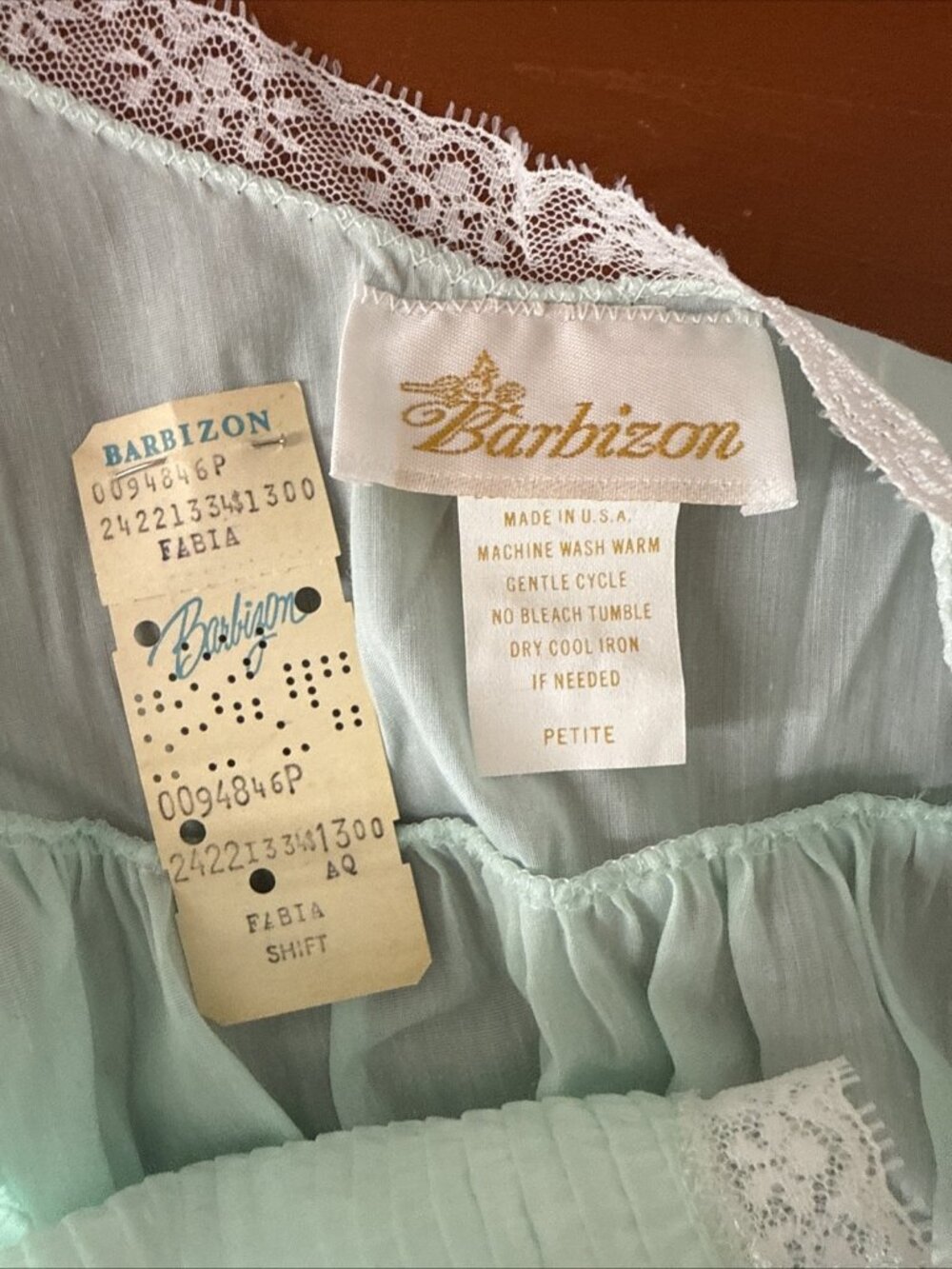 Vintage w/ Tags BARBIZON Nightgown Cotton Lace Pale Green With White Lace Petite - Picture 7 of 9